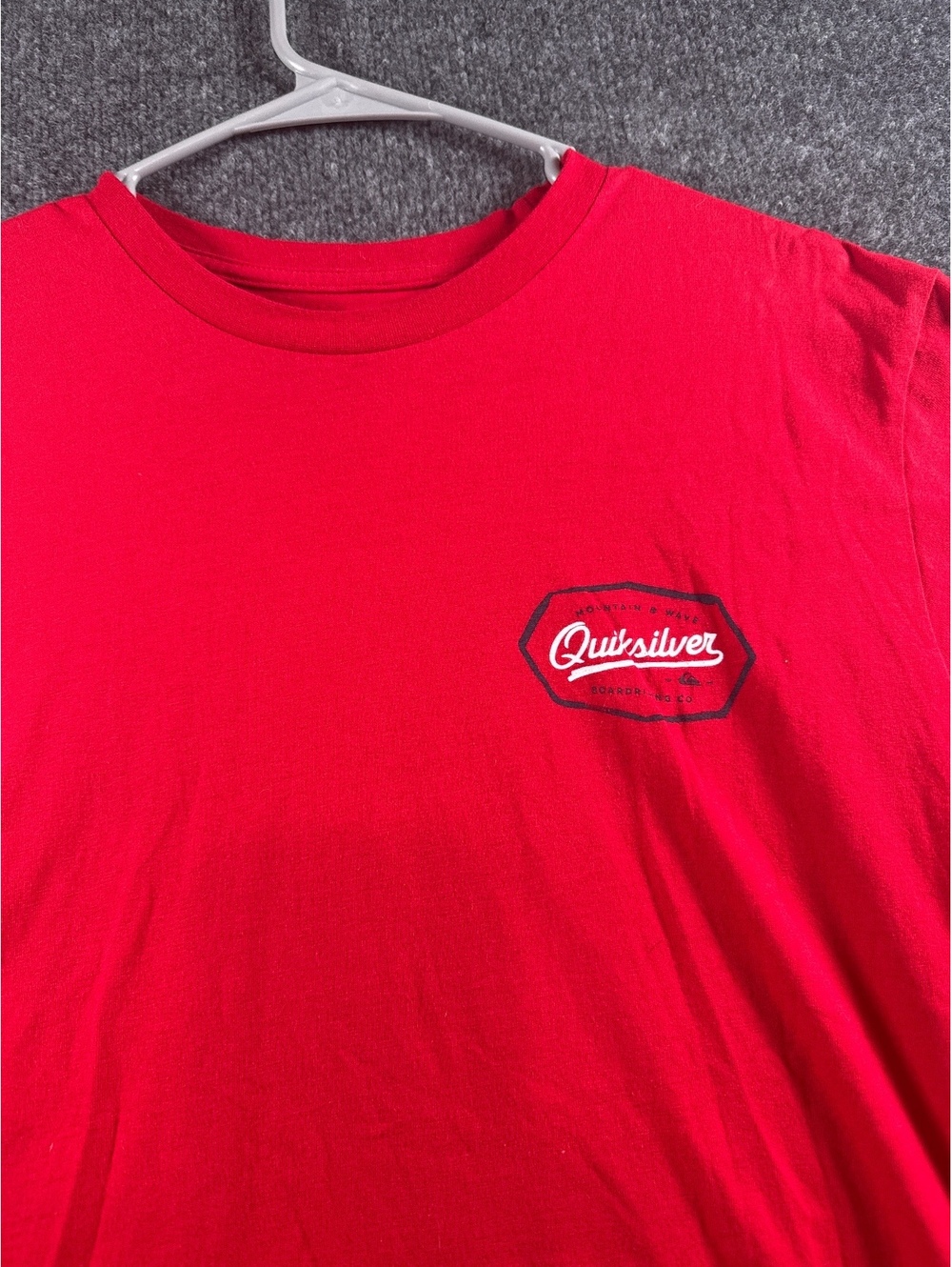 Quiksilver Mens Medium Red Mountain Wave Surf Skate Graphic T Shirt Cotton